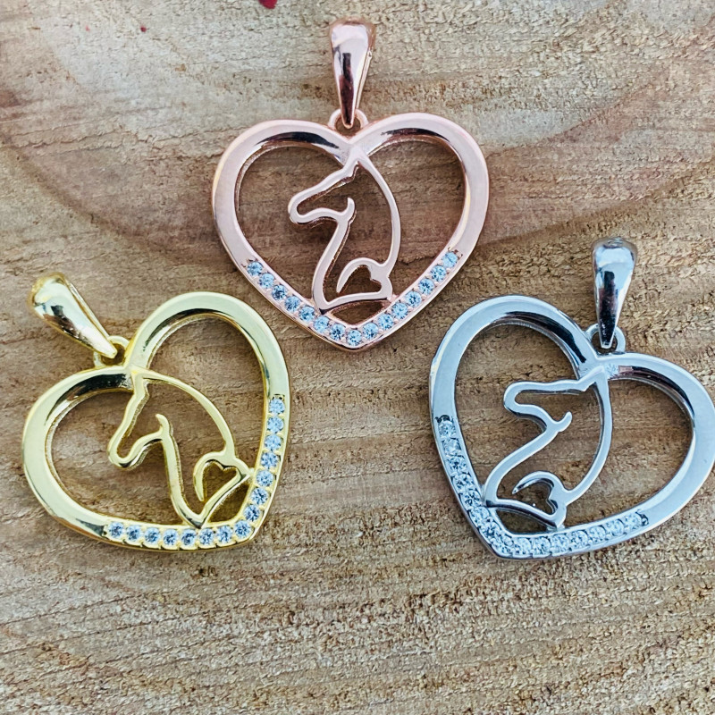 Stříbrný přívěsek srdce a kůň